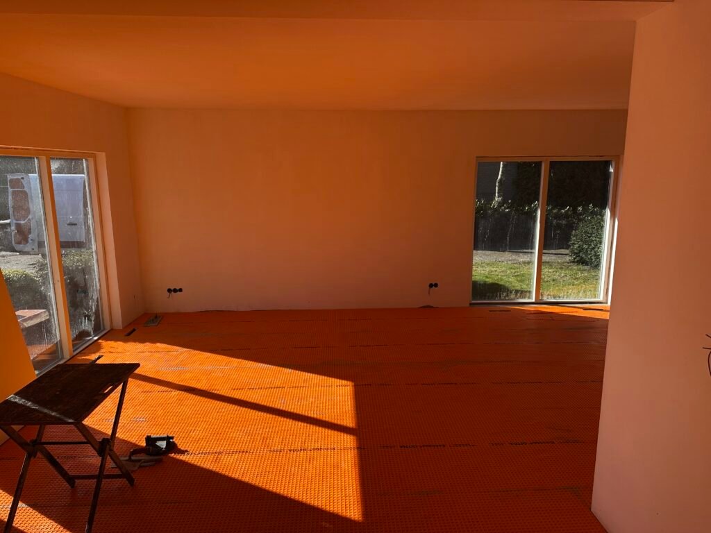 20x60 tegels gelegd in Kropswolde door Montagebedrijf Horlings